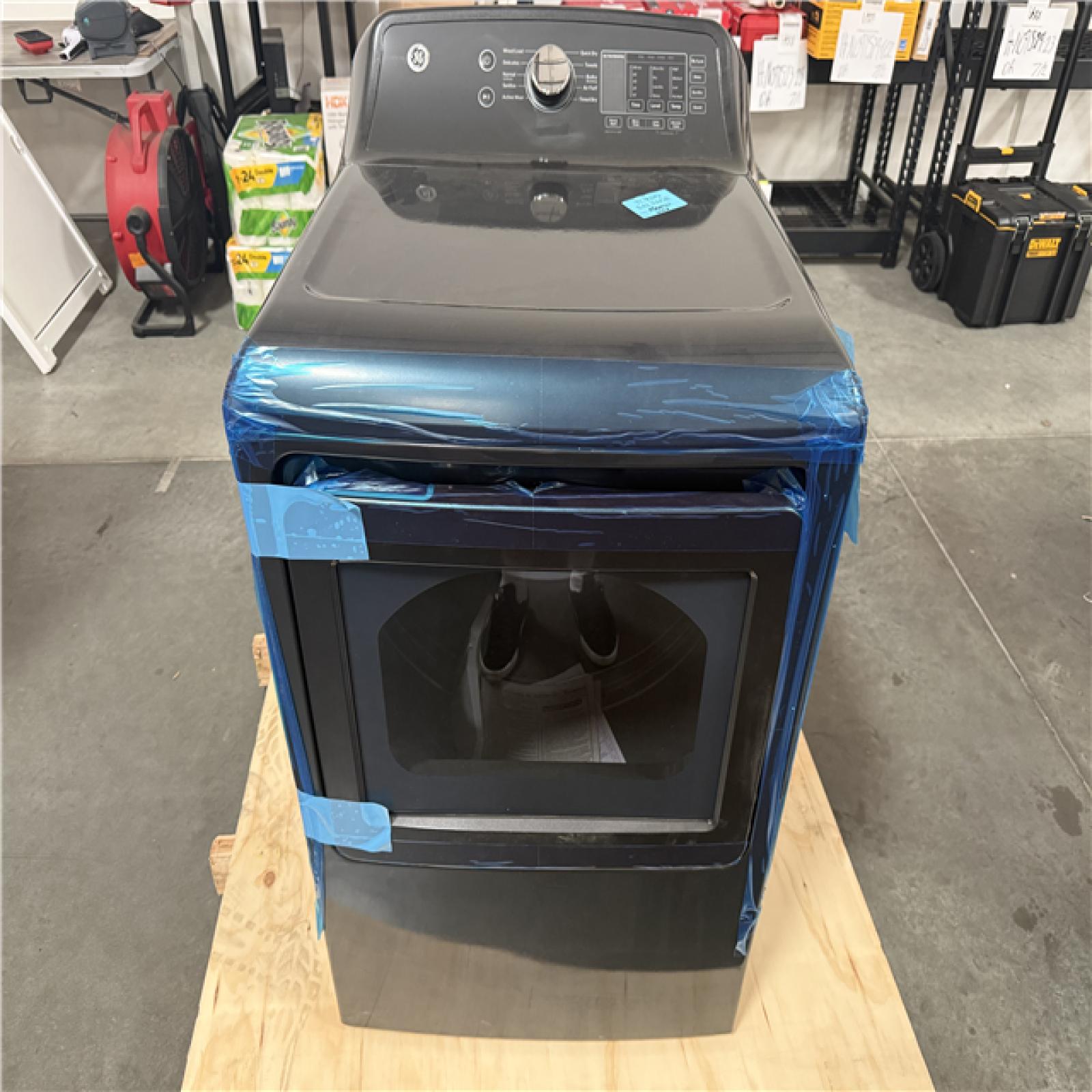 CALIFORNIA AS-IS GE FRONTLOAD WASHING MACHINE HOME IMPROVEMENT PALLET