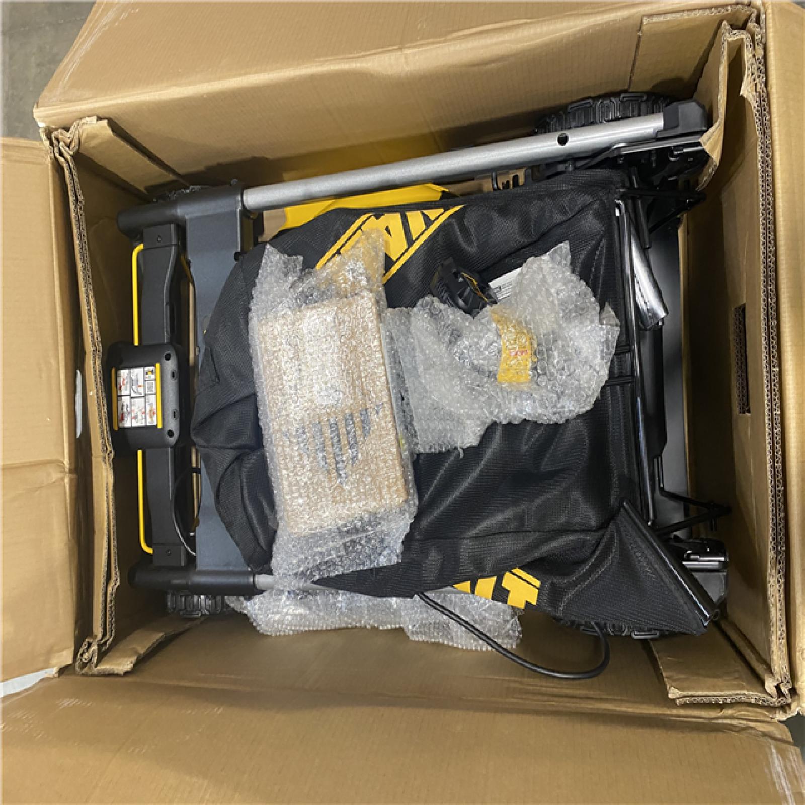 Dallas Location - As-Is 	2x20V MAX 21 in. Cordless Battery Powered Push Lawn Mower Kit with (2) 10 Ah Batteries and Chargers