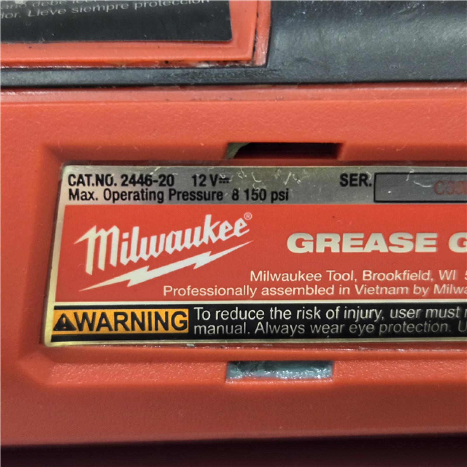 AS-IS Milwaukee M12 Cordless LITHIUM-ION Grease Gun (Tool-Only)