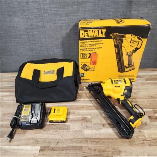 HOUSTON LOCATION - AS-IS DEWALT 20V MAX XR Lithium-Ion Cordless 2-1/2 in. 15-Gauge Finish Nailer Kit