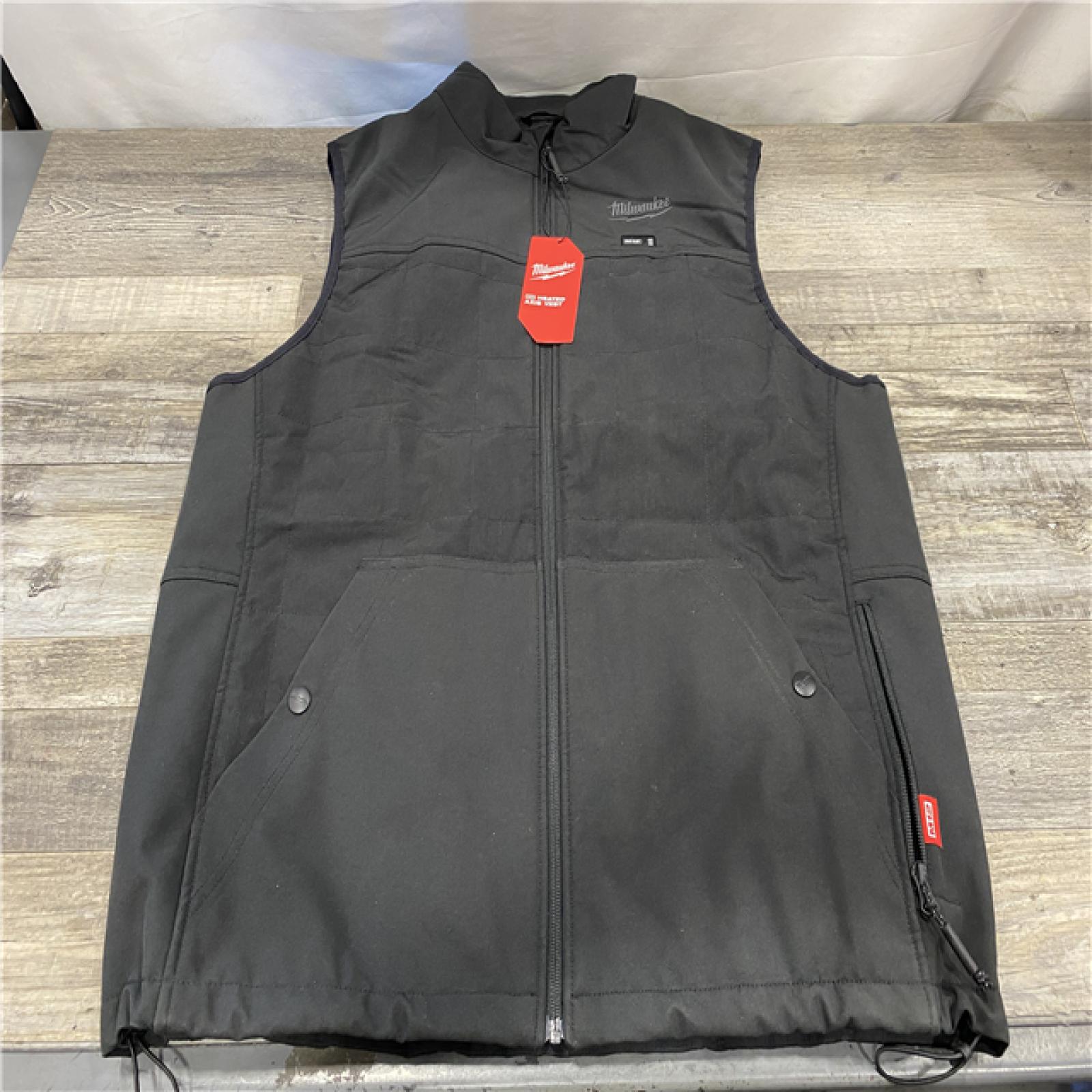 AS-IS Milwaukee Men's X-Large 12-Volt Lithium-Ion Cordless Axis Black Heated Vest Kit