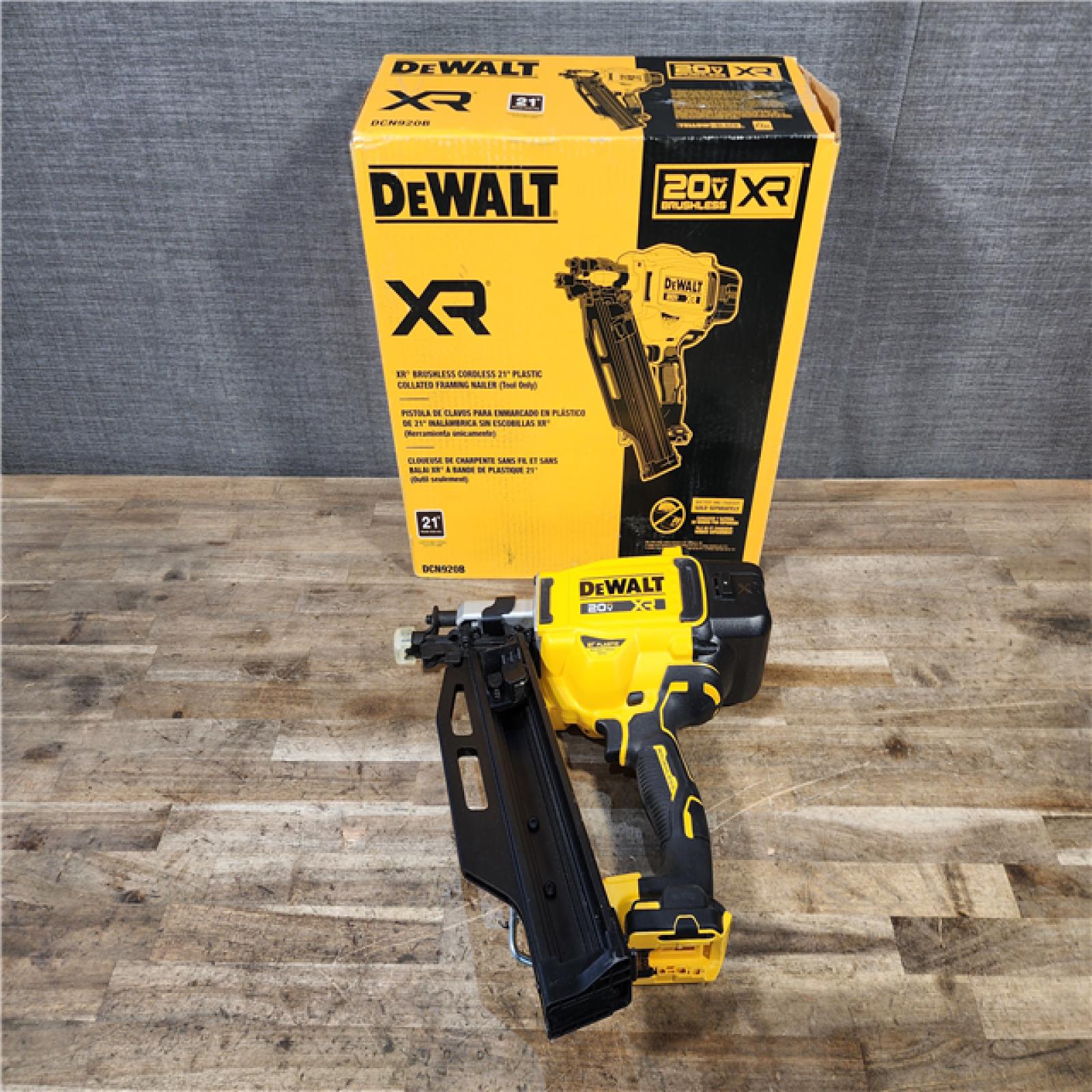 HOUSTON LOCATION - AS-IS (APPEARS LIKE NEW) DEWALT 20-Volt 21° Cordless Framing Nailer (Tool-Only)