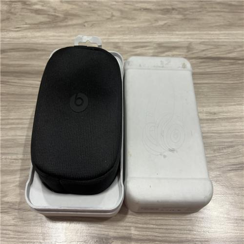 AS-IS Beats Solo 4 Bluetooth Wireless On-Ear Headphones - Cloud Pink