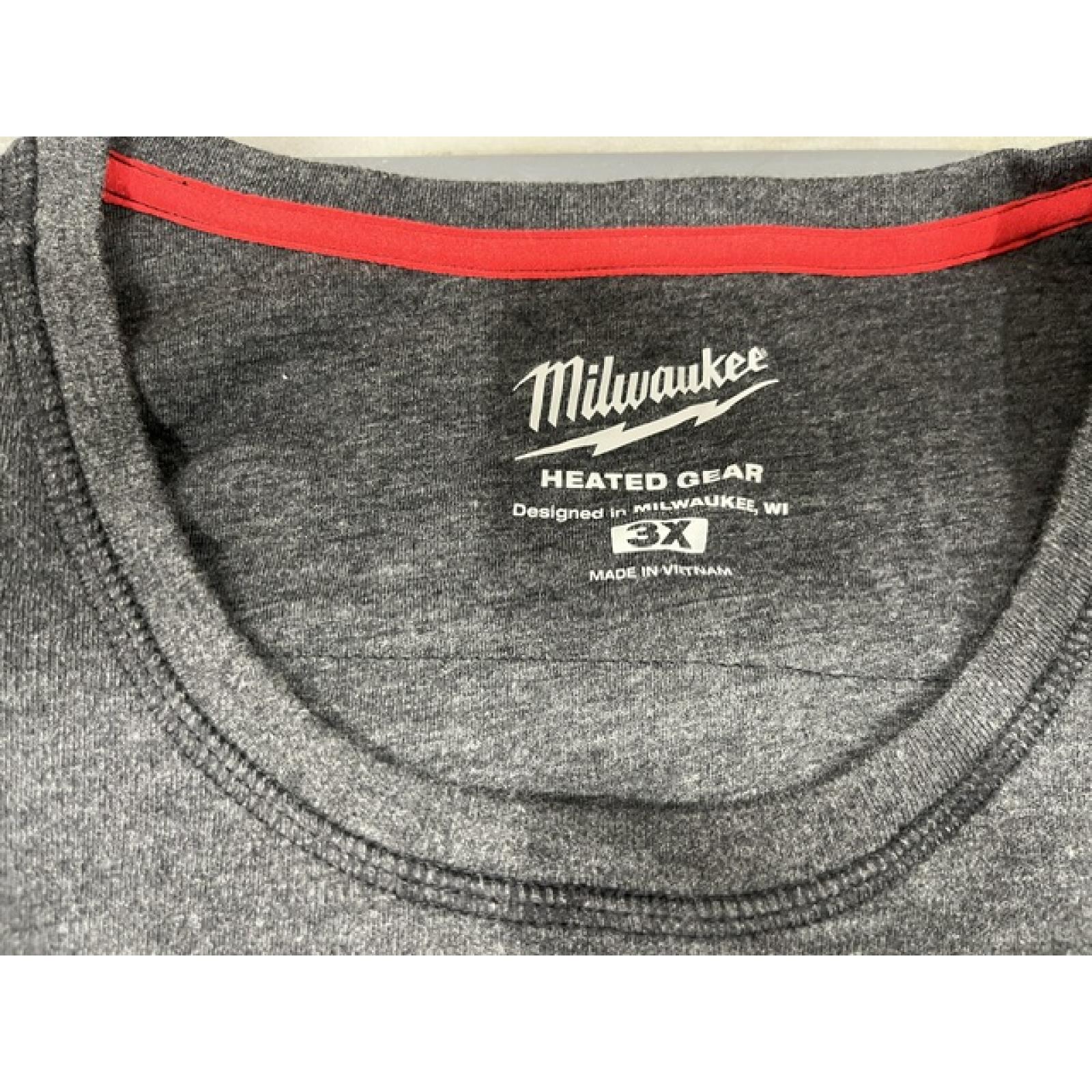 AS-IS Milwaukee Men's 3X-Large REDLITHIUM USB Cordless Merino Wool Black Baselayer Top Kit