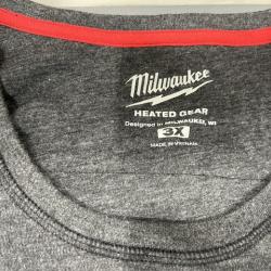 AS-IS Milwaukee Men's 3X-Large REDLITHIUM USB Cordless Merino Wool Black Baselayer Top Kit