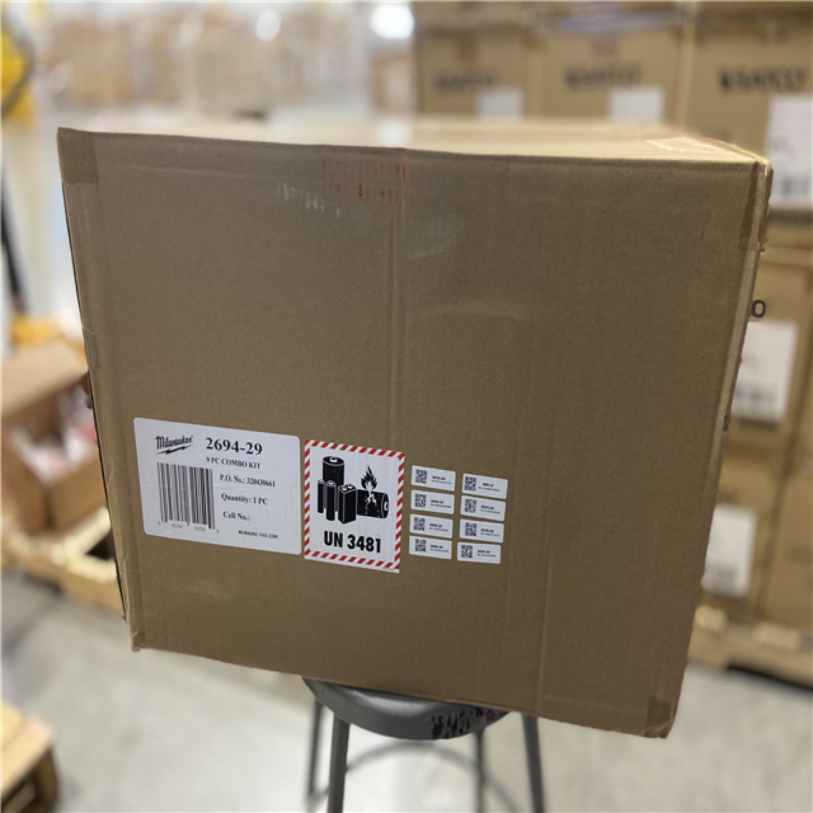 NEW! - Milwaukee M18 18-Volt Lithium-Ion Cordless Combo Kit (9-Tool)