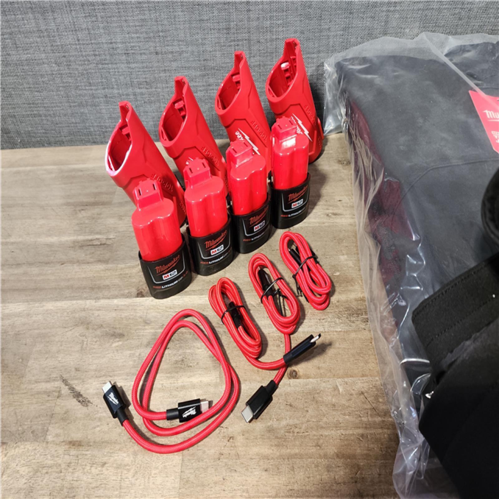 HOUSTON LOCATION - AS-IS MILWAUKEE 4 HEATED CLOTHING COMBO KIT