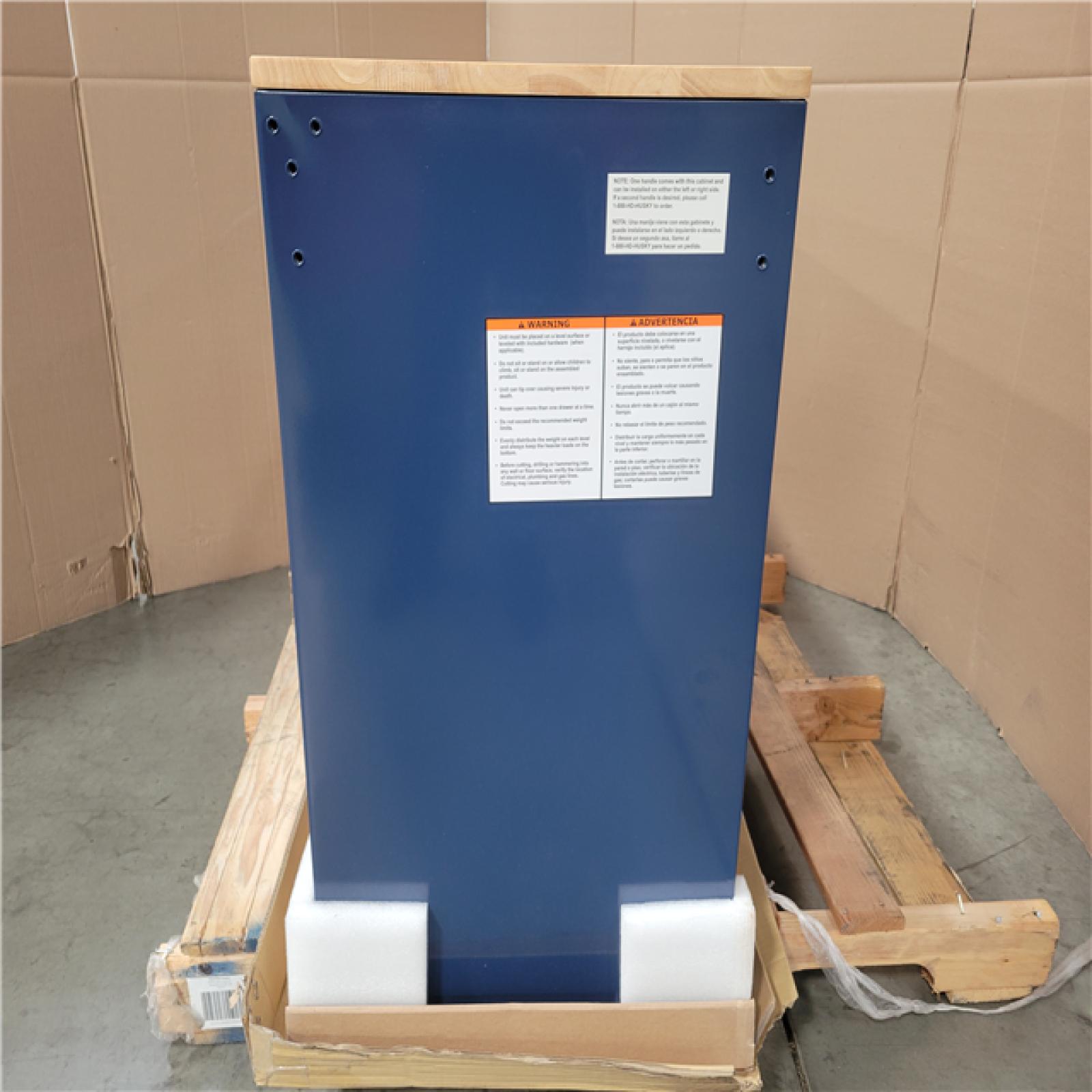 CALIFORNIA AS-IS HUSKY 46 in. 9-DRAWER MOBILE WORK BENCH