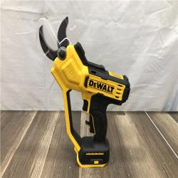 AS-IS DEWALT 20-Volt MAX 1 -1/2 in. Capacity Cordless Battery Powered Pruner Kit