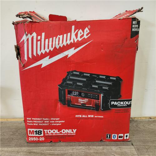 Phoenix Location Milwaukee M18 Lithium-Ion Cordless PACKOUT Radio/Speaker with Built-In Charger