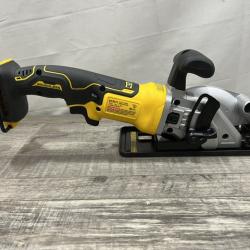 AS-IS DEWALT ATOMIC 20V MAX Cordless Brushless 4-1/2 in. Circular Saw (Tool Only)