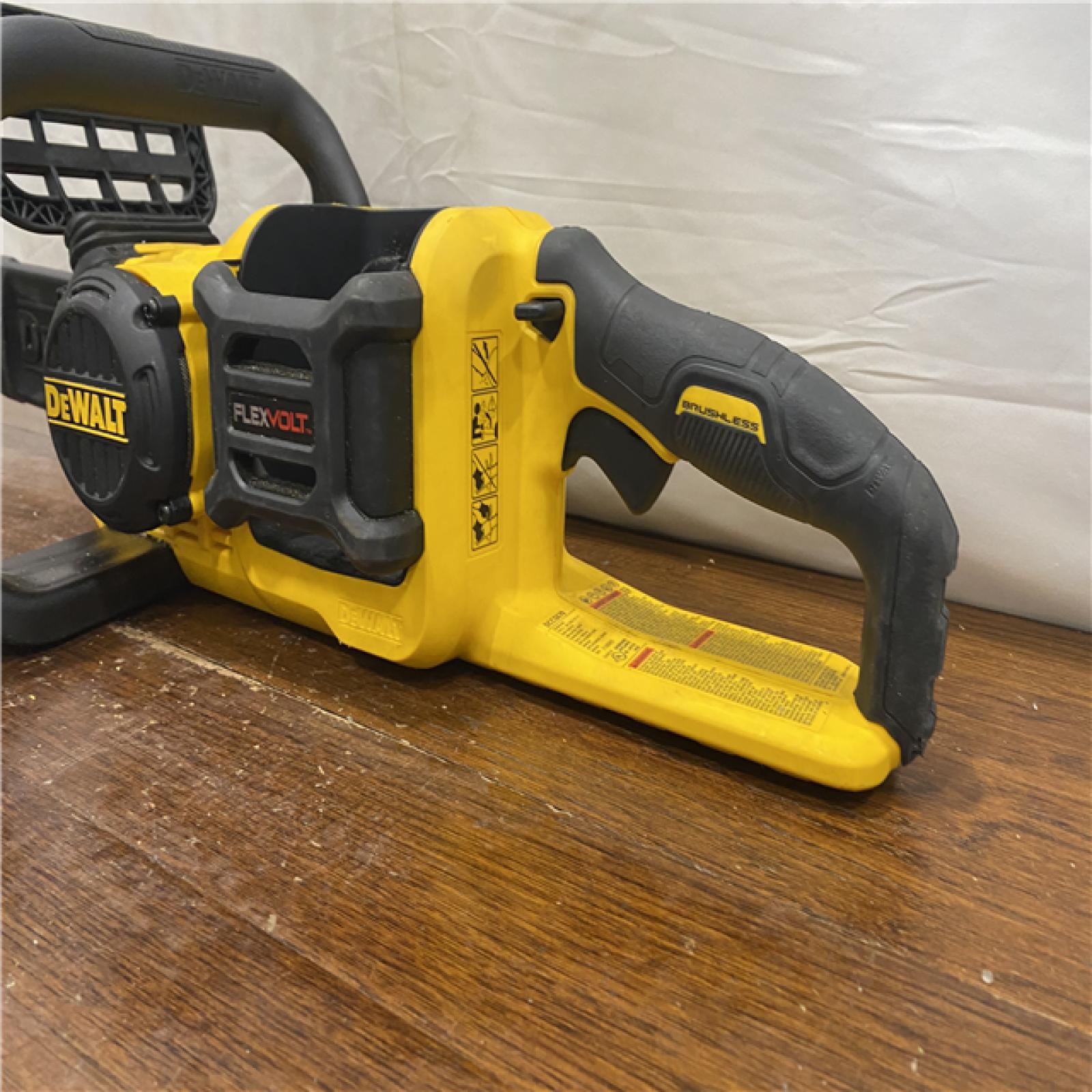 AS-IS DEWALT  FLEXVOLT 60V MAX 16in. Brushless Cordless Battery Powered Chainsaw Kit with (1) FLEXVOLT 2 Ah Battery & Charger
