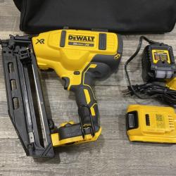 AS-IS DEWALT 20V MAX XR 16-Gauge Electric Cordless Angled Finishing Nailer Kit