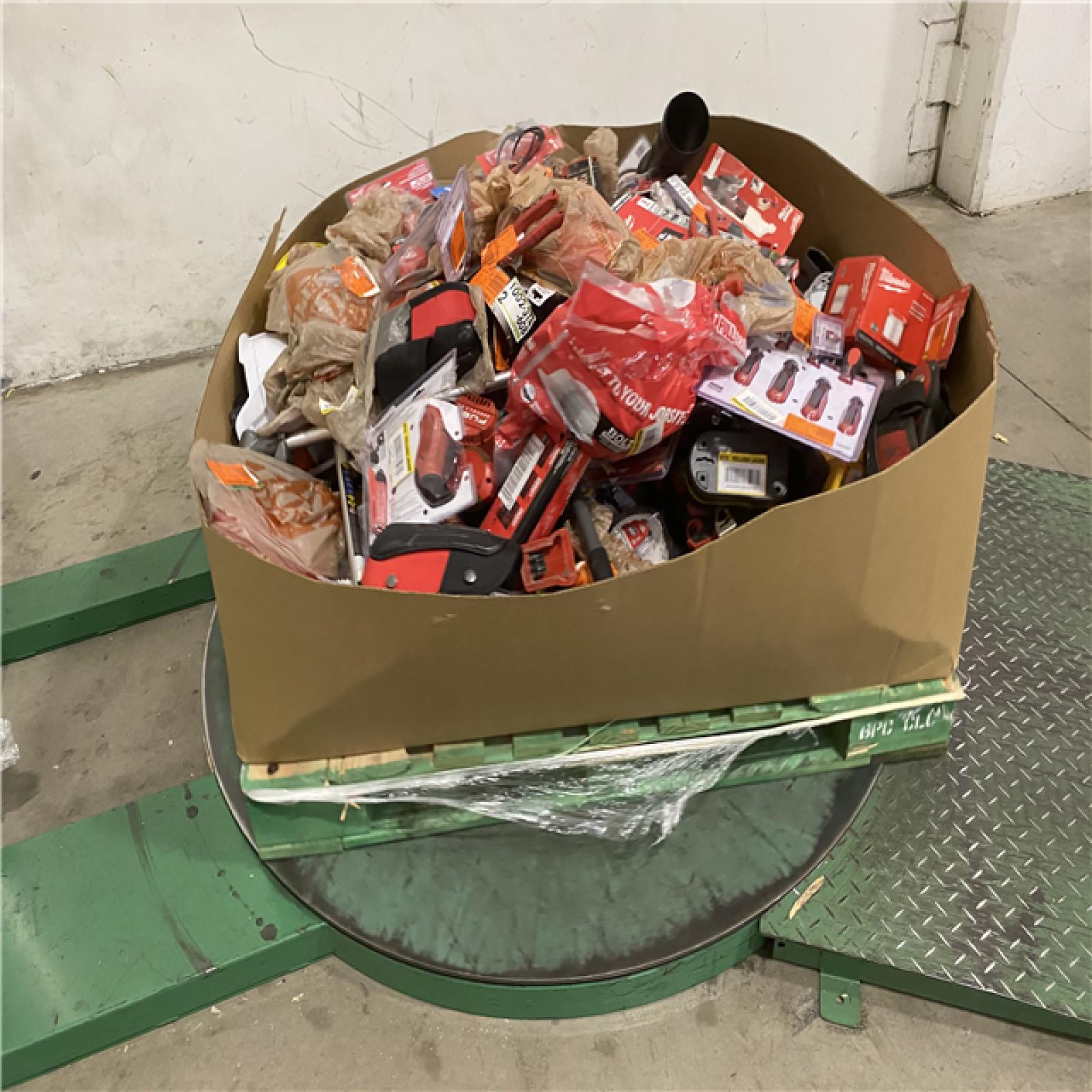 Dallas Location - As-Is Tool Pallet