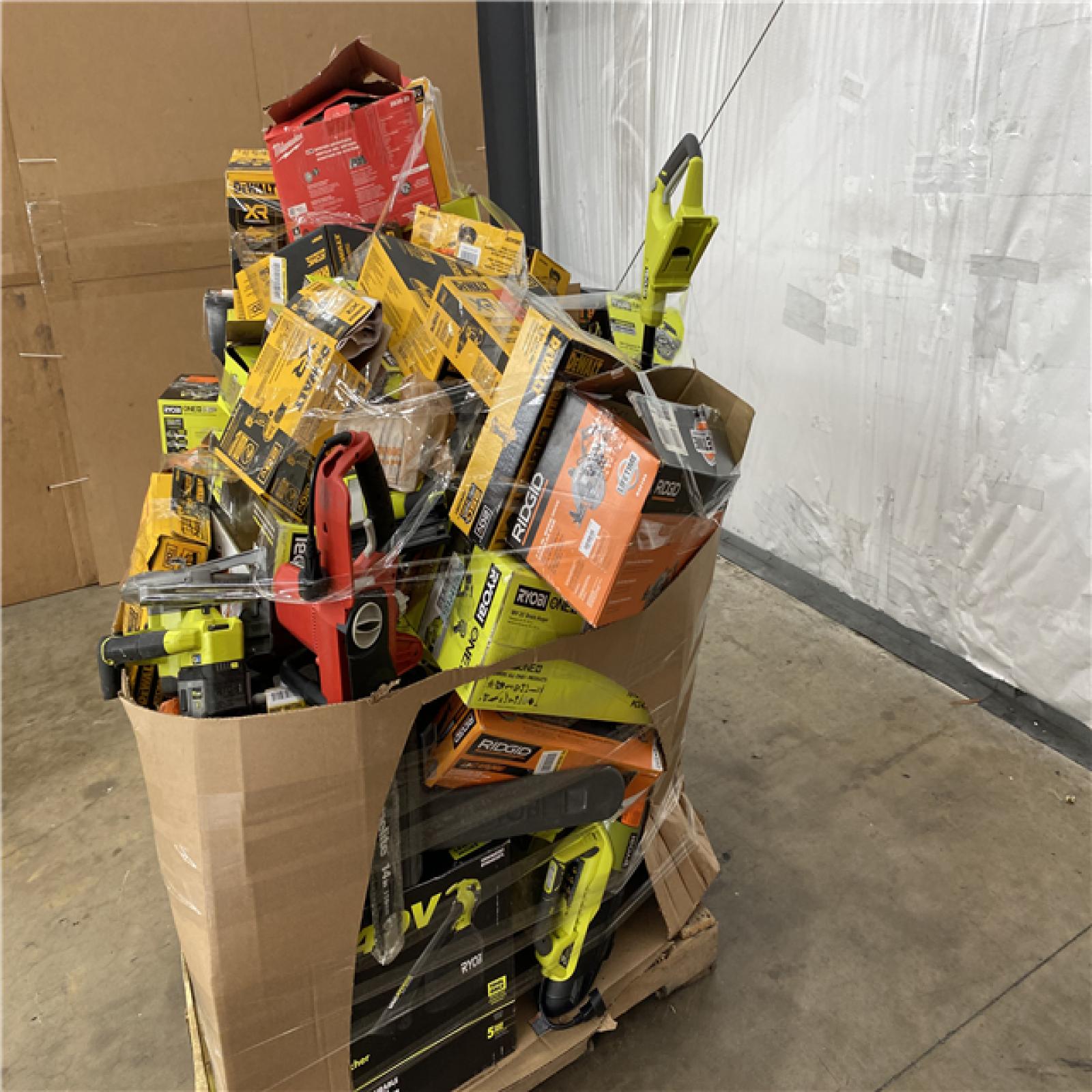 Houston Location AS IS - Tool Pallet