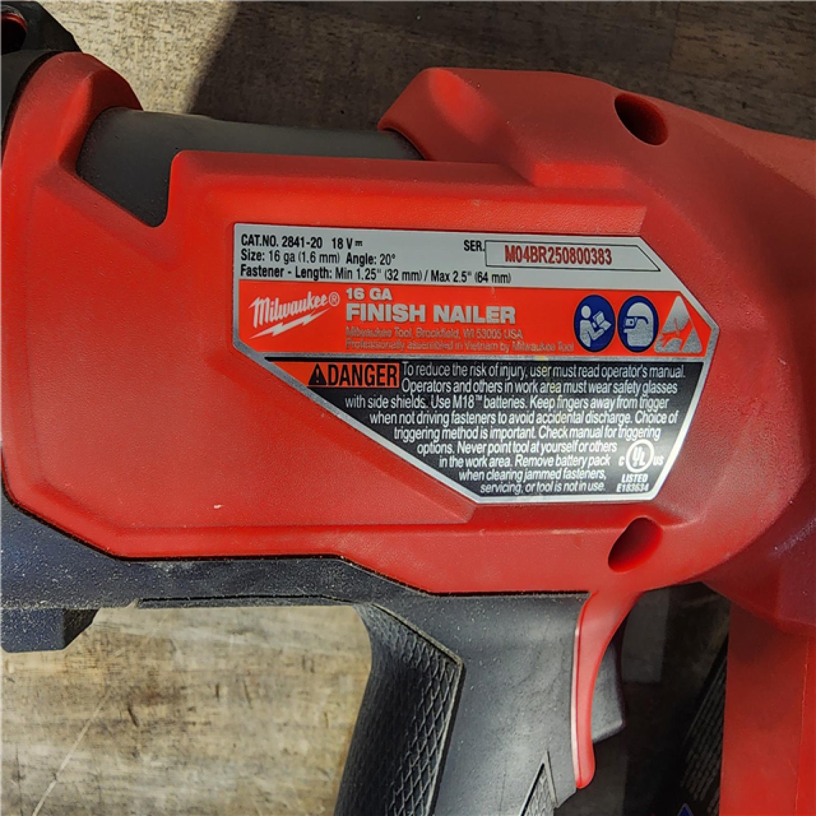 HOUSTON LOCATION - AS-IS Milwaukee 2841-20 18V Cordless Gen II 16 Gauge Angled Finish Nailer (Tool Only)