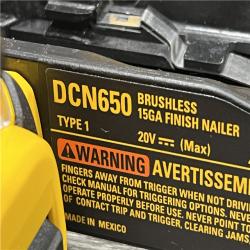 AS-IS DEWALT 20V MAX XR Lithium-Ion Cordless 2-1/2 in. 15-Gauge Finish Nailer Kit