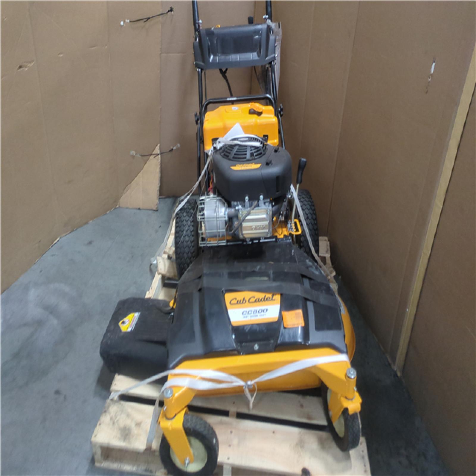 CALIFORNIA AS-IS Cub Cadet CC800 33 Wide Cut