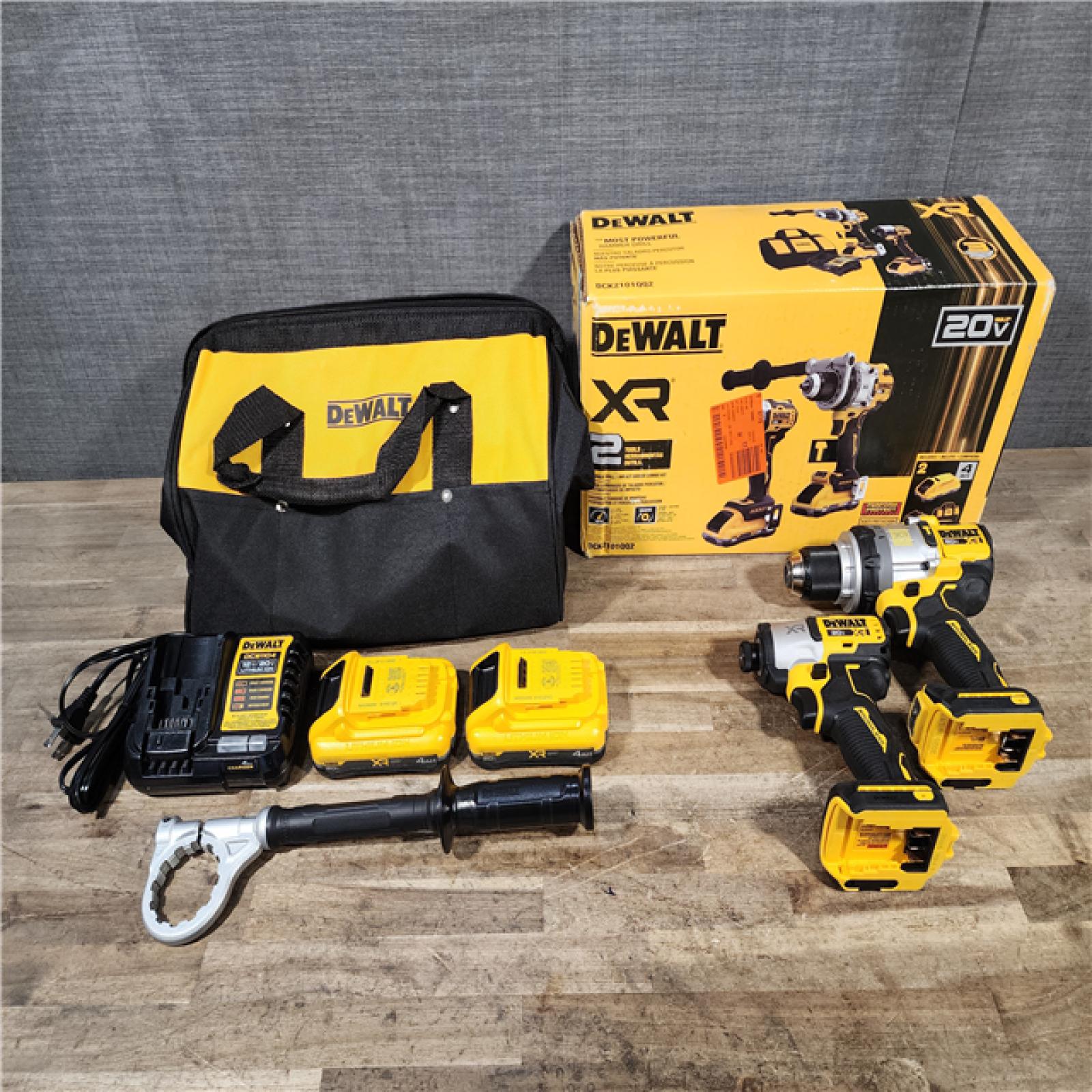 HOUSTON LOCATION - AS-IS (APPEARS LIKE NEW) DEWALT 20V MAX Lithium-Ion Cordless 2-Tool Combo Kit