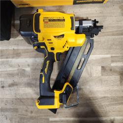 HOUSTON LOCATION - AS-IS DEWALT XR BRUSHLESS CORDLESS 30 DEGREE PAPER COLLATED FRAMING NAILER KIT W/ BATTERY & CHARGER