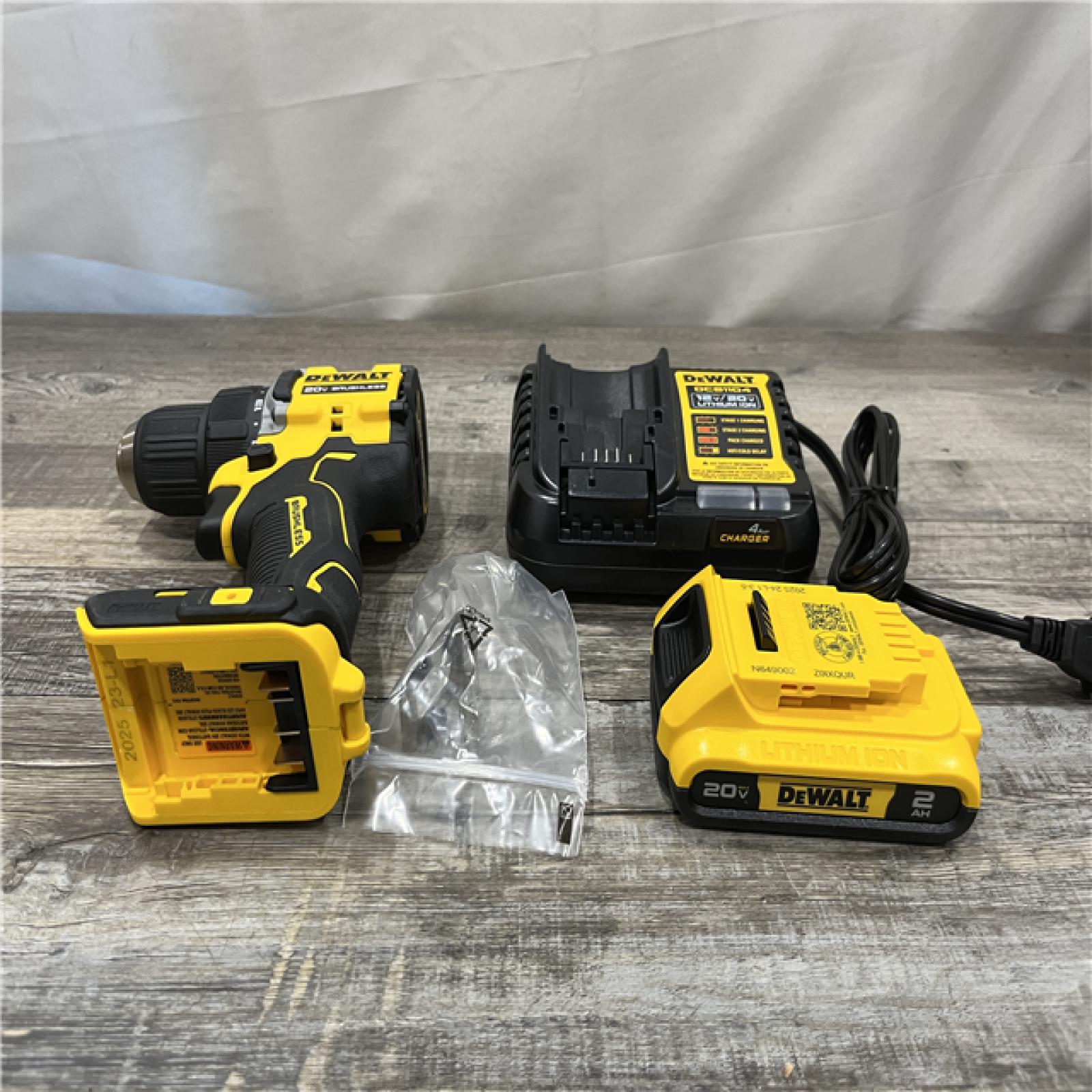 AS-IS DEWALT Atomic 20V Lithium-Ion Cordless Compact 1/2 in. Drill/Driver Kit