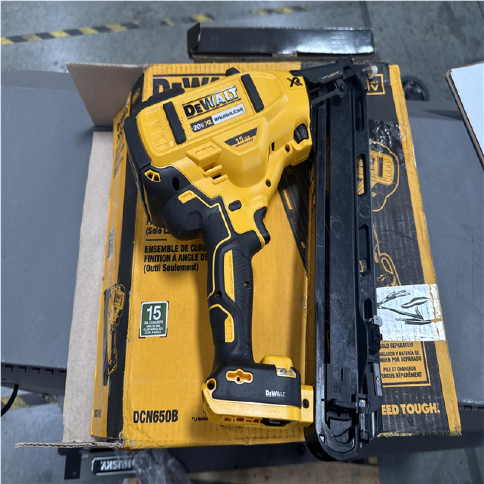 CALIFORNIA AS IS DEWALT 15 GA ANGLED FINISH NAILER TOOL ONLY
