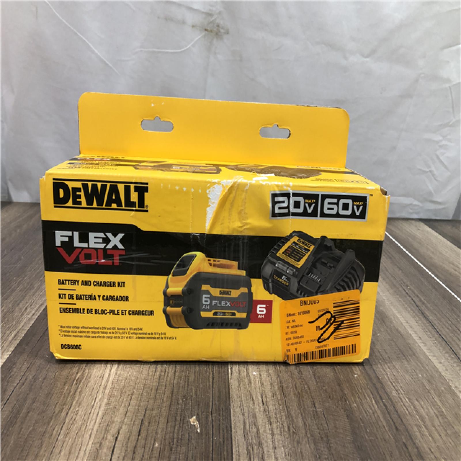 NEW- DEWALT FLEXVOLT 20V/60V MAX Lithium-Ion 6.0Ah Battery Pack Kit