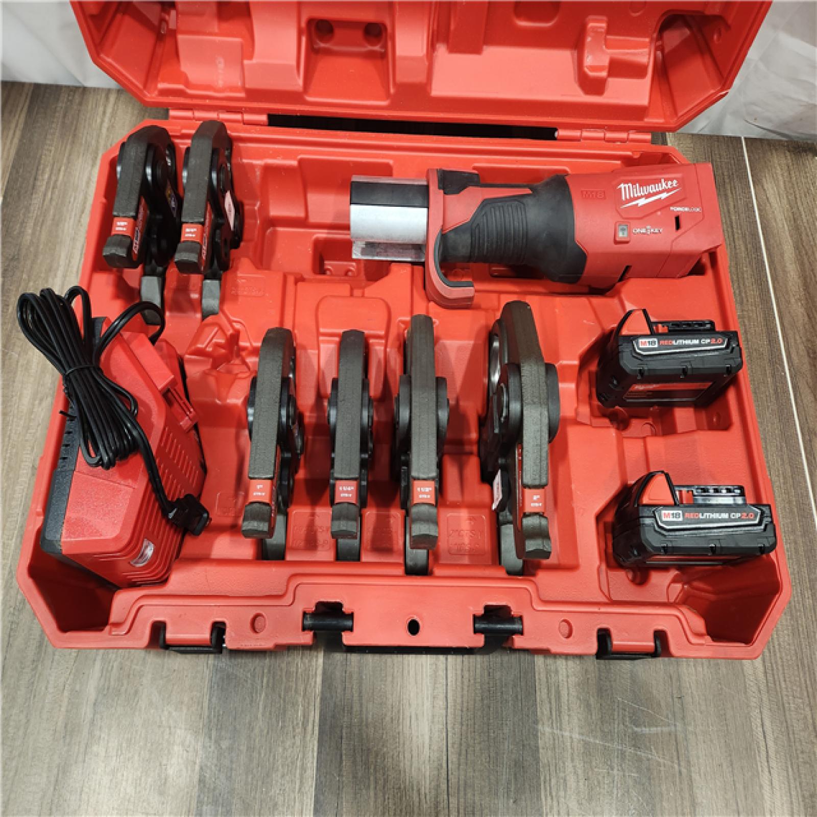 AS-IS- Milwaukee M18 Force Logic ONE KEY Press Tool 1/2-2 Kit