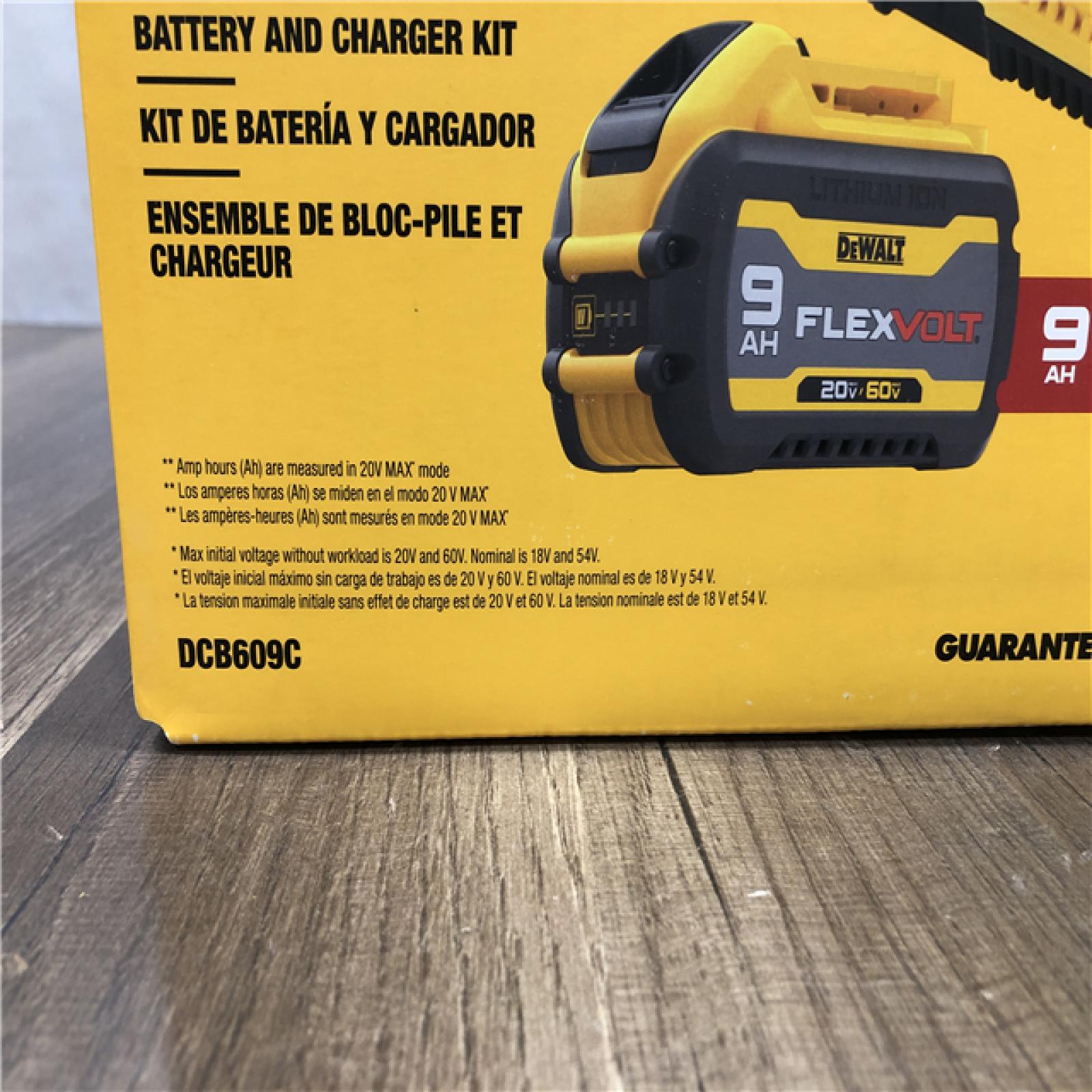 NEW- DEWALT 20V/60V MAX FLEXVOLT Lithium-Ion 9.0Ah Battery and Charger Starter Kit