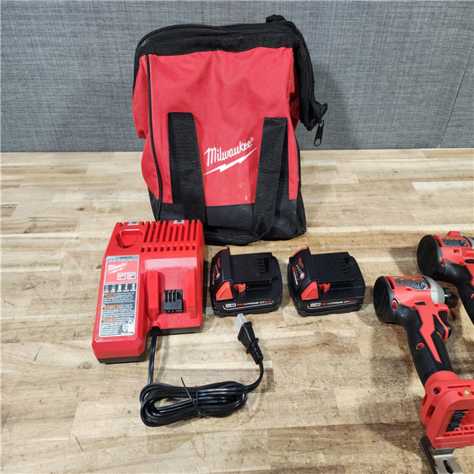 HOUSTON LOCATION - AS - IS Milwaukee 2 Tool Combo Kit W/ (2) Battery & Charger