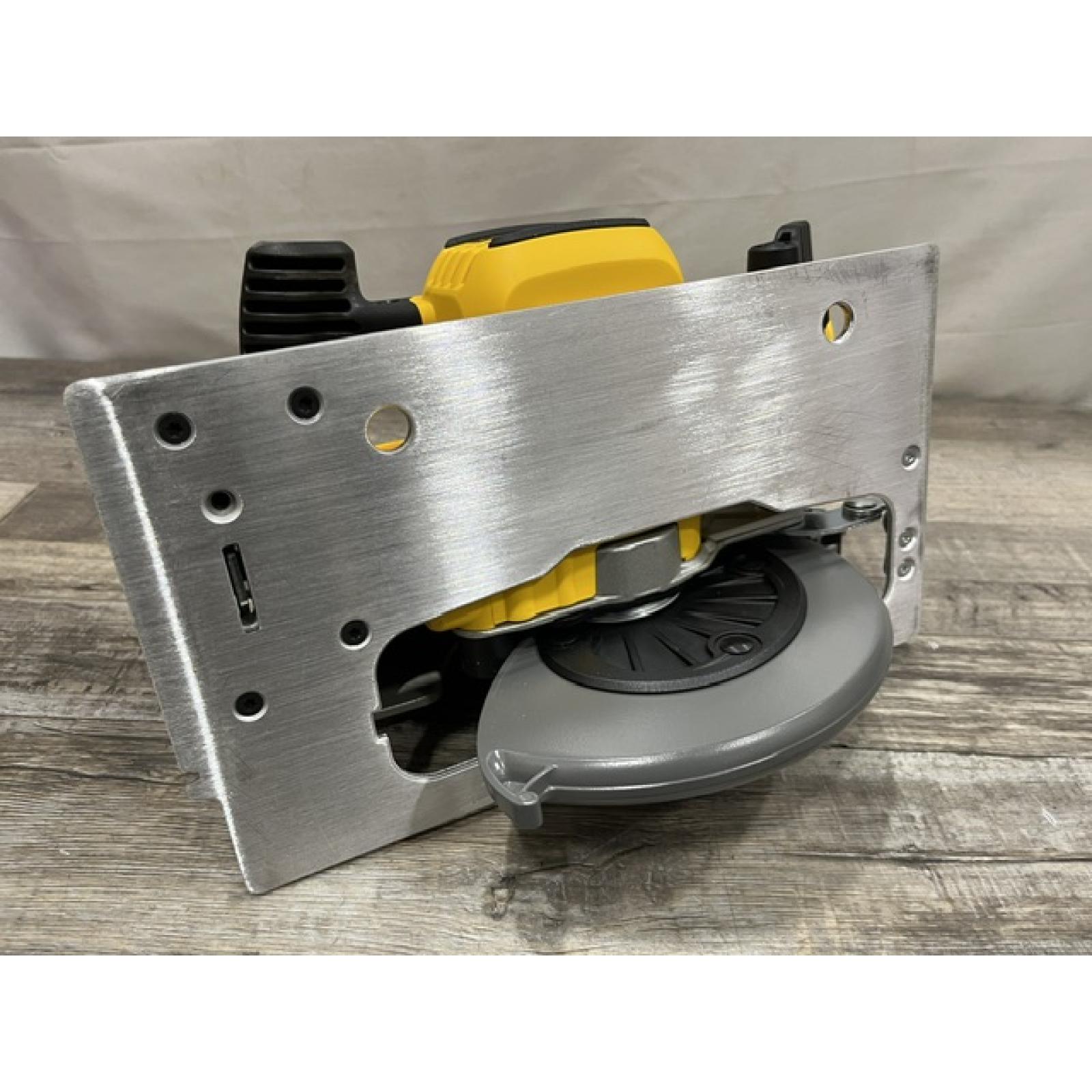 AS-IS DEWALT 20-Volt MAX 7-1/4 in. Cordless Circular Saw (Tool Only)