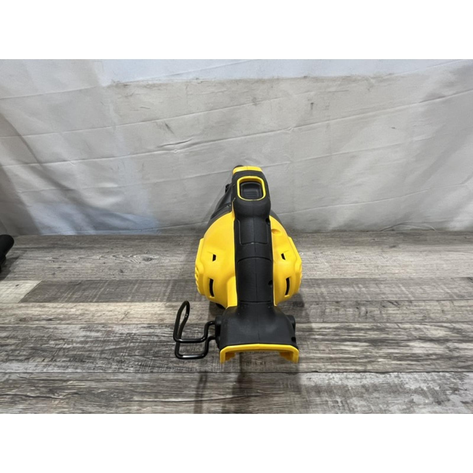 AS-IS DEWALT Bagless 20V MAX Stick Cordless General Dirt Filter Handheld Vacuum (Tool Only)