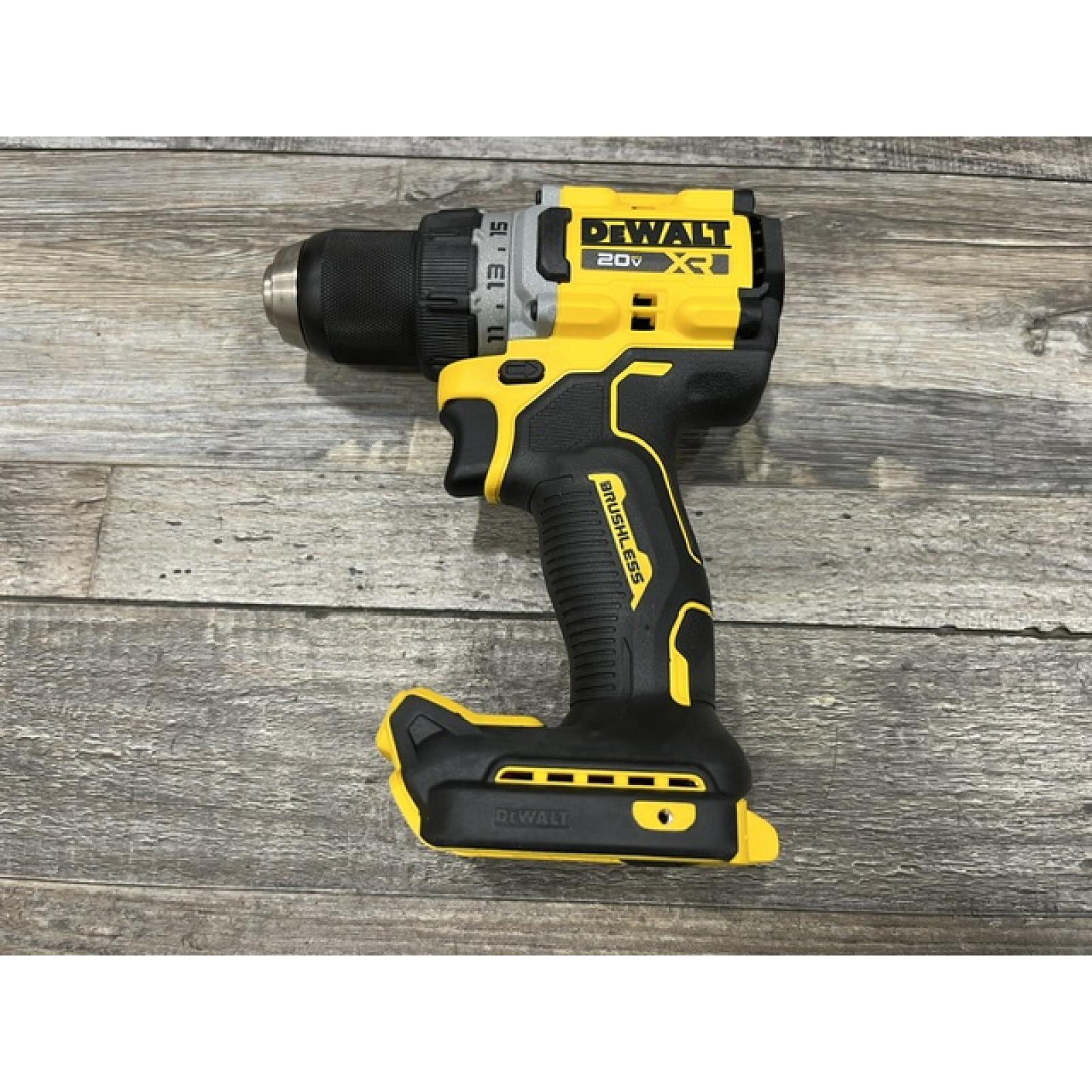 AS-IS DEWALT 20V MAX XR Lithium-Ion Brushless Cordless 1/2 in. Drill/Driver Kit