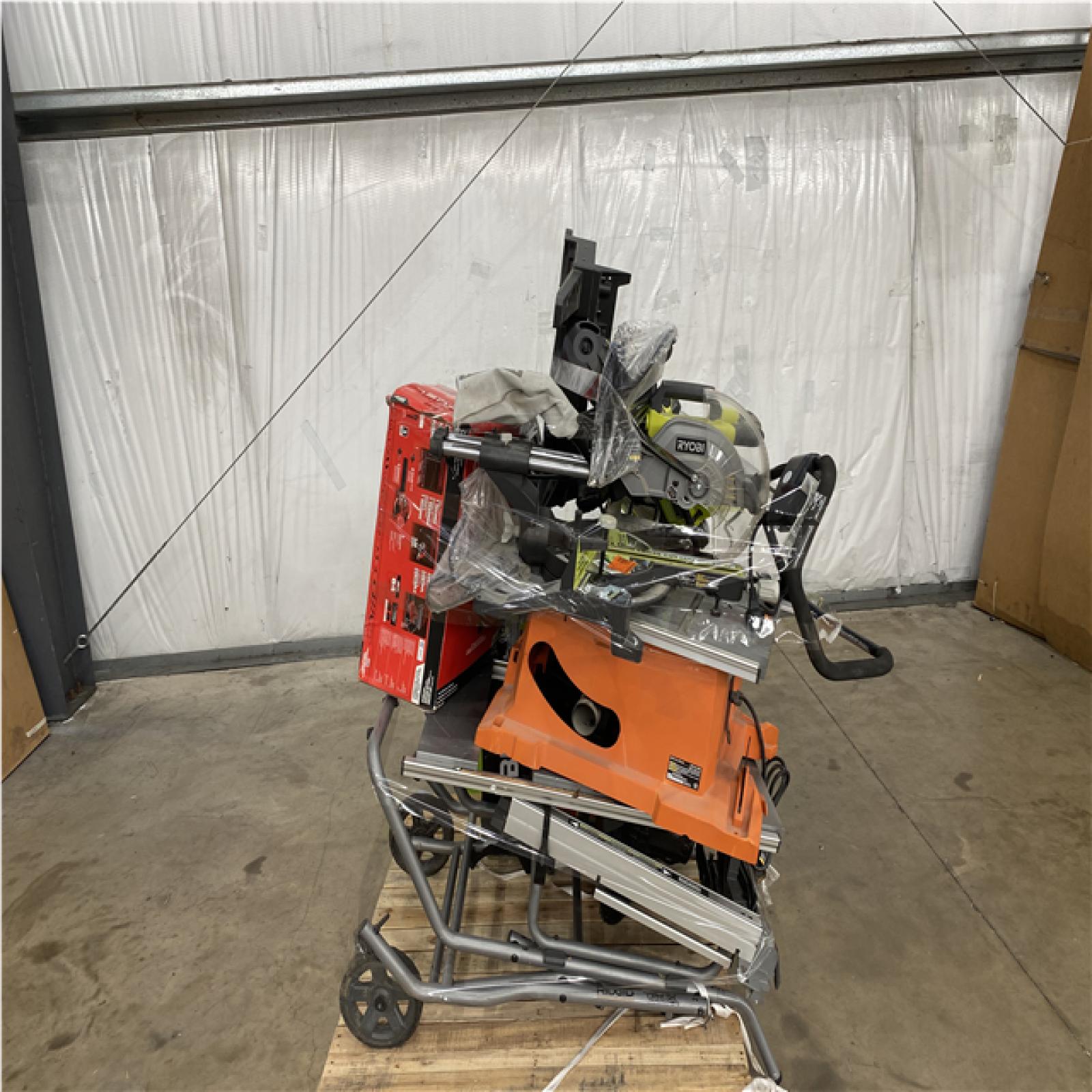 Houston Location - AS-IS Tool Pallet