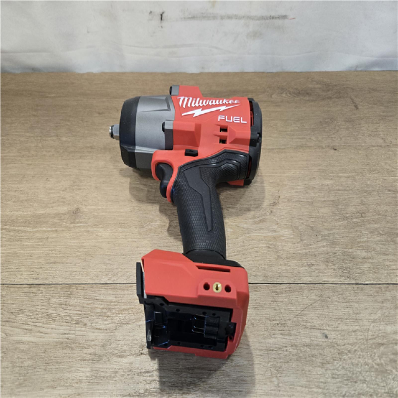 AS-IS Milwaukee FUEL 18V Cordless 1/2 in. Impact Wrench Kit