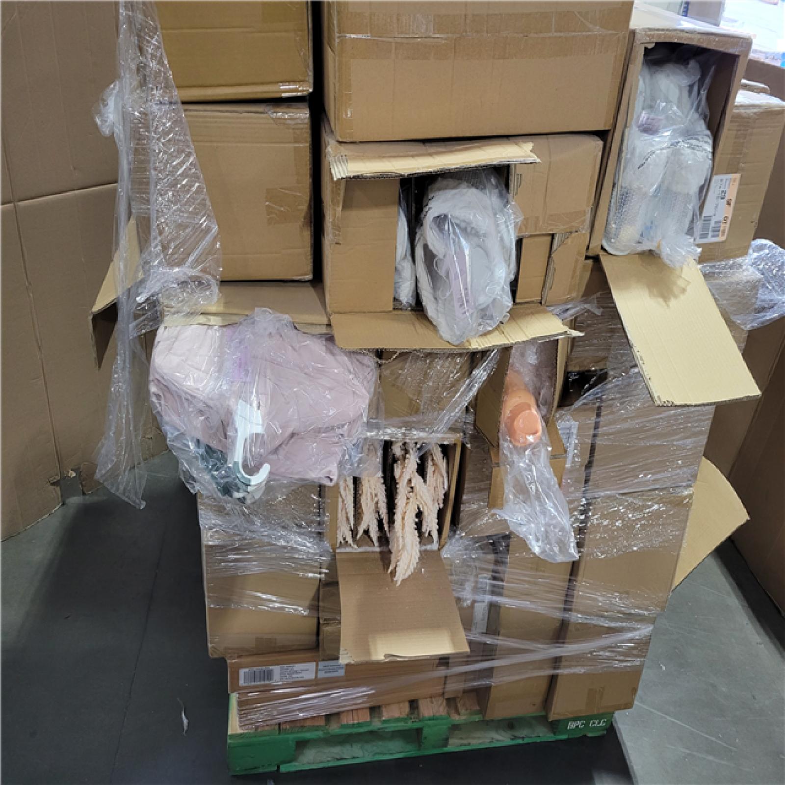 CALIFORNIA NEW TGT HOME GOODS AND MISC ITEMS