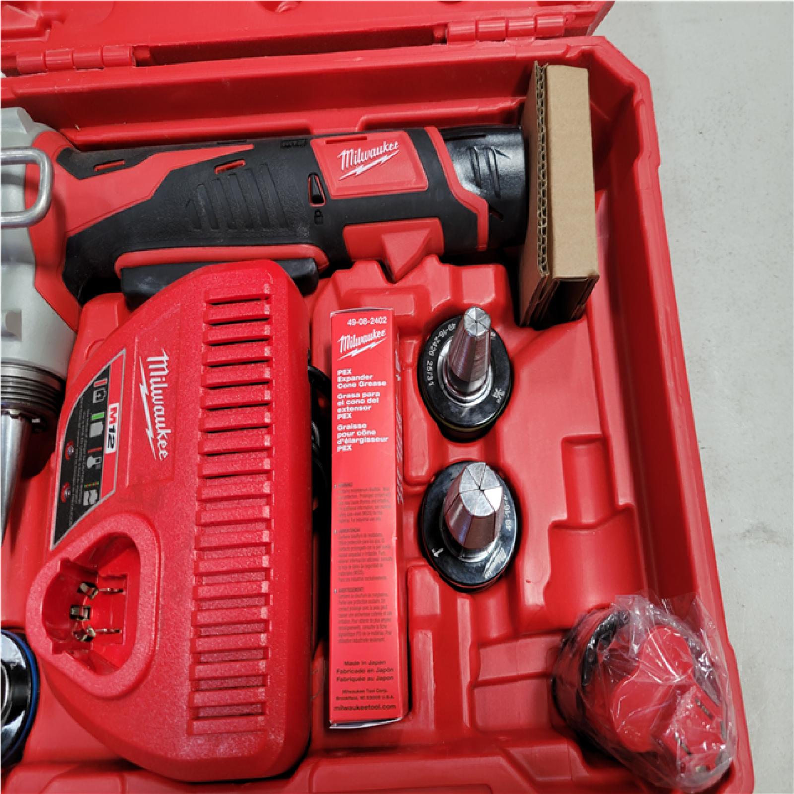 CALIFORNIA AS-IS MILWAUKEE M12 PEX EXPANDER KIT