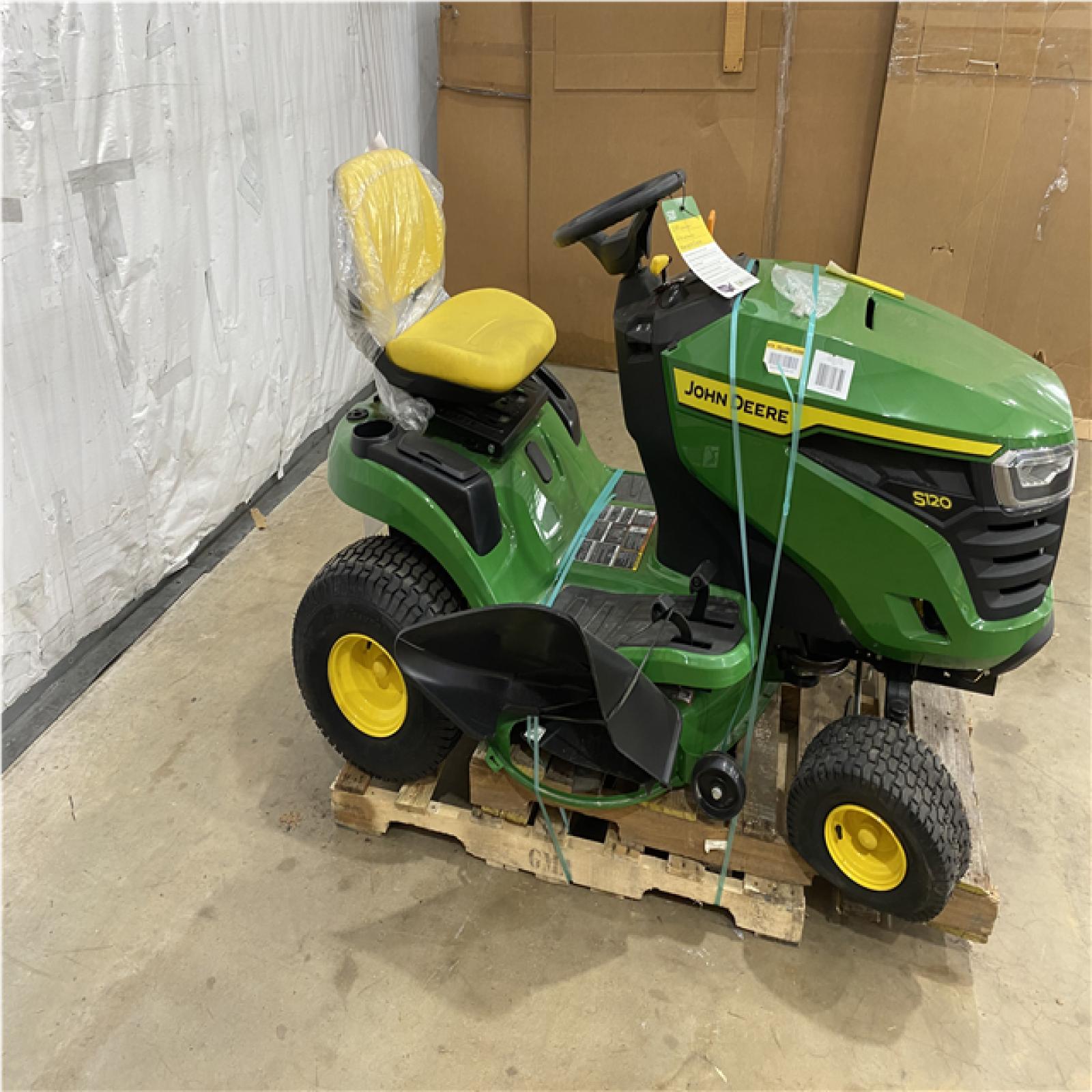Houston Location - AS-IS Outdoor Power Equipment JOHN DEERE S120 42 INCH SIT DOWN MOWER