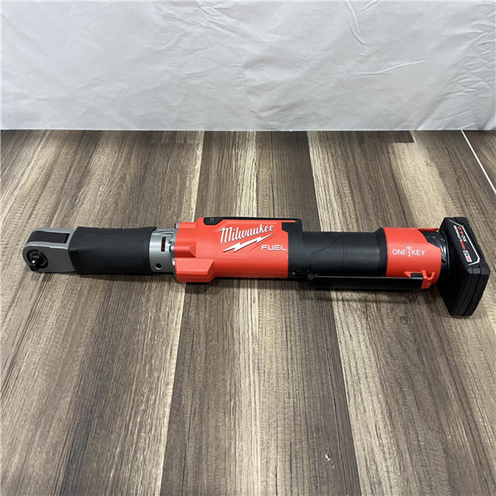GOOD Milwaukee Restored Milwaukee 2465-20 Tool M12 FUEL ONE-KEY 12V Lithium-Ion Brushless Cordless 3/8-inch Digital Torque Wrench (Refurbished)