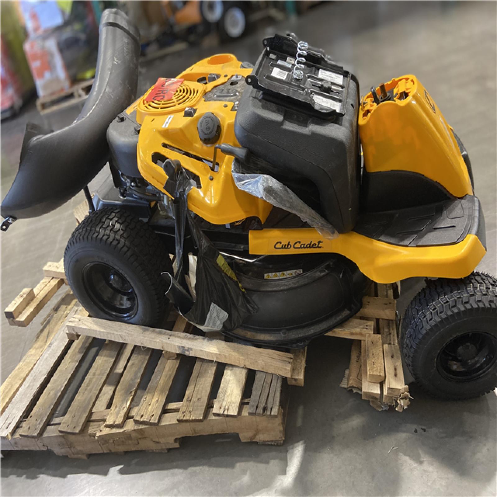 DALLAS LOCATION - Cub Cadet 30 in. 10.5 HP Briggs & Stratton Engine Hydrostatic Drive Gas Rear Engine Riding Mower