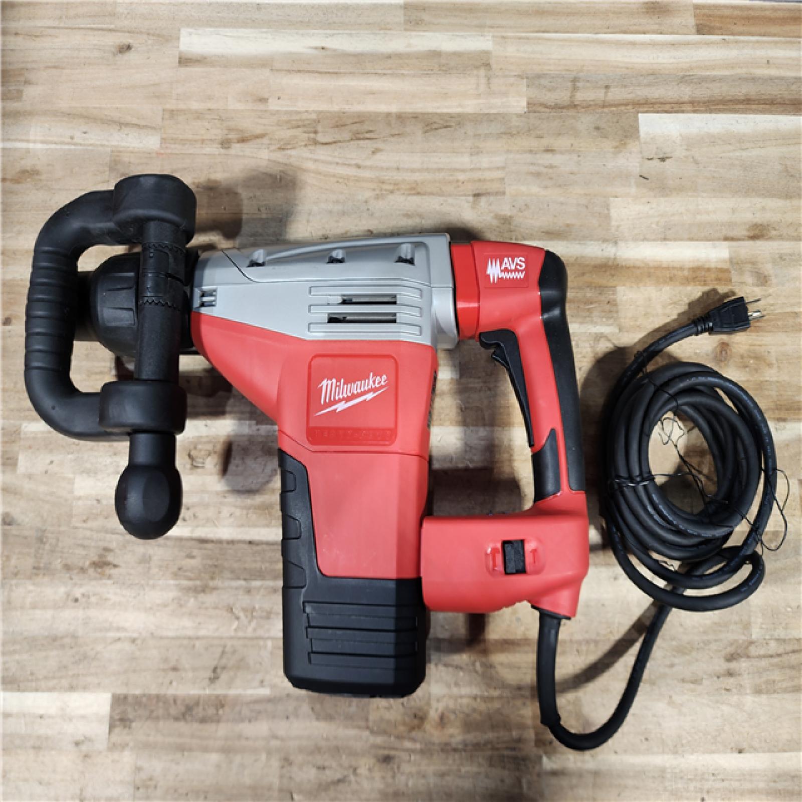 HOUSTON LOCATION - AS-IS Milwaukee SDS-MAX Demolition Hammer