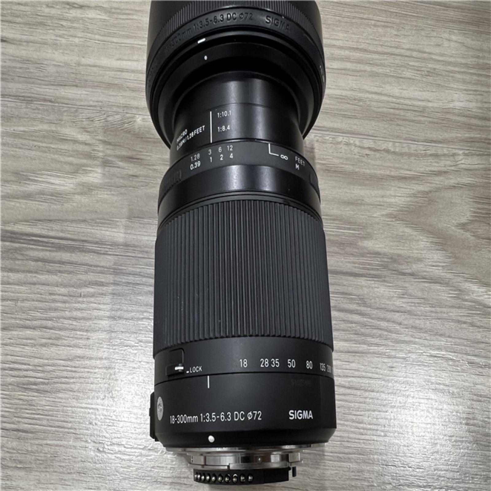 AS-IS Sigma 18-300mm F3.5-6.3 Contemporary DC Macro OS HSM Lens for Canon