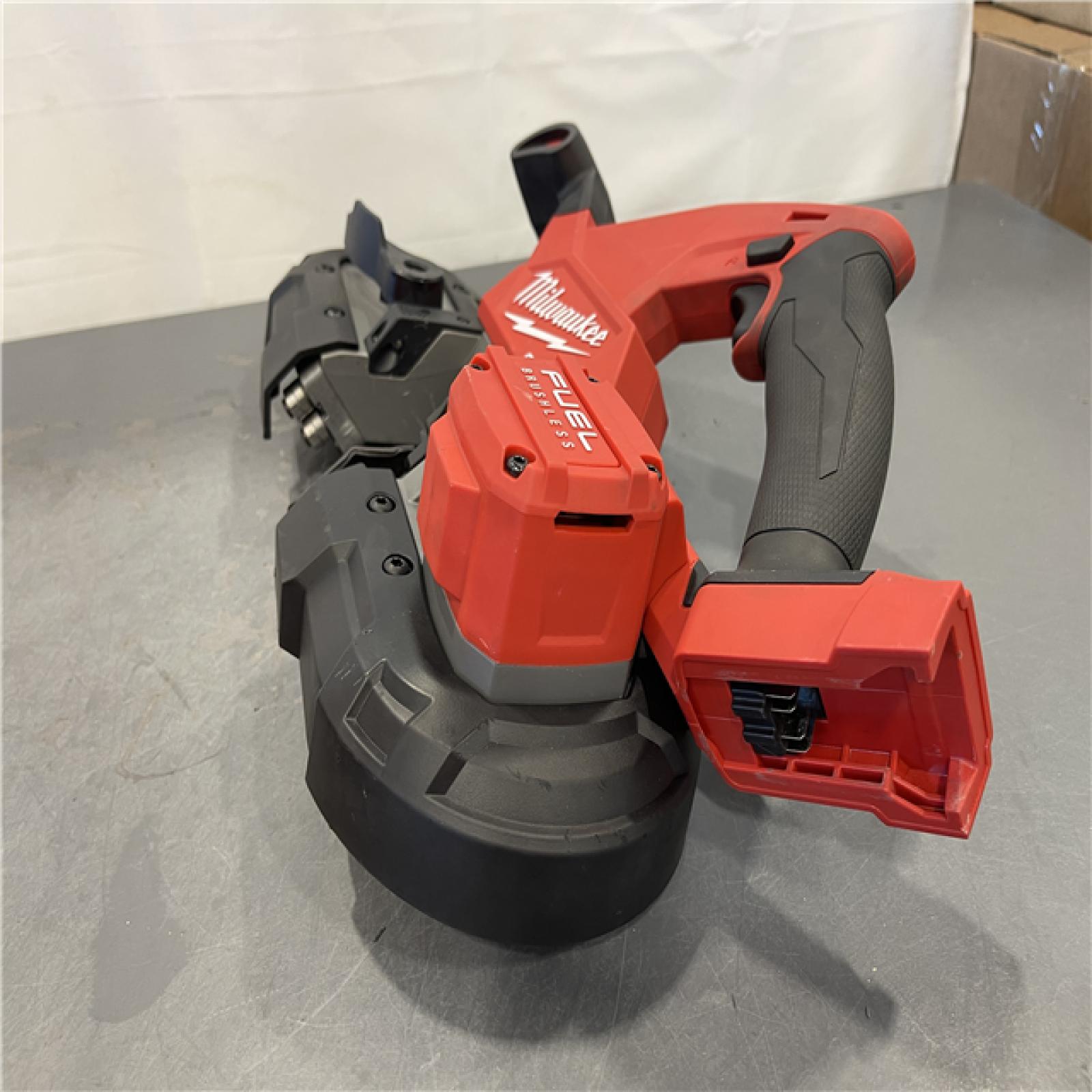 AS-IS - Milwaukee M18 FUEL 18V Lithium-Ion Brushless Cordless Compact Bandsaw