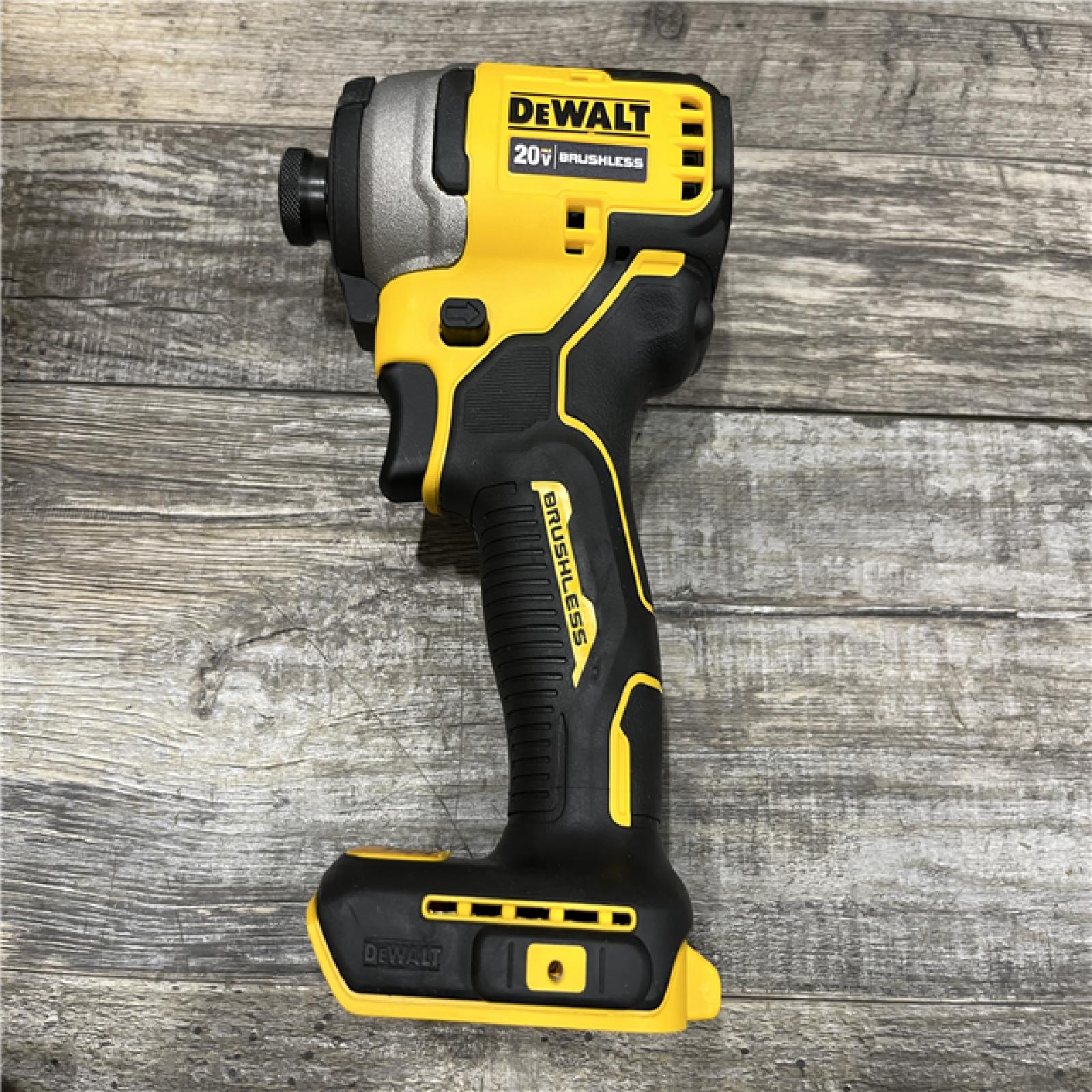 AS-IS DEWALT Atomic 20V Max Lithium-Ion Brushless Cordless Compact 1/4 in. Impact Driver Kit