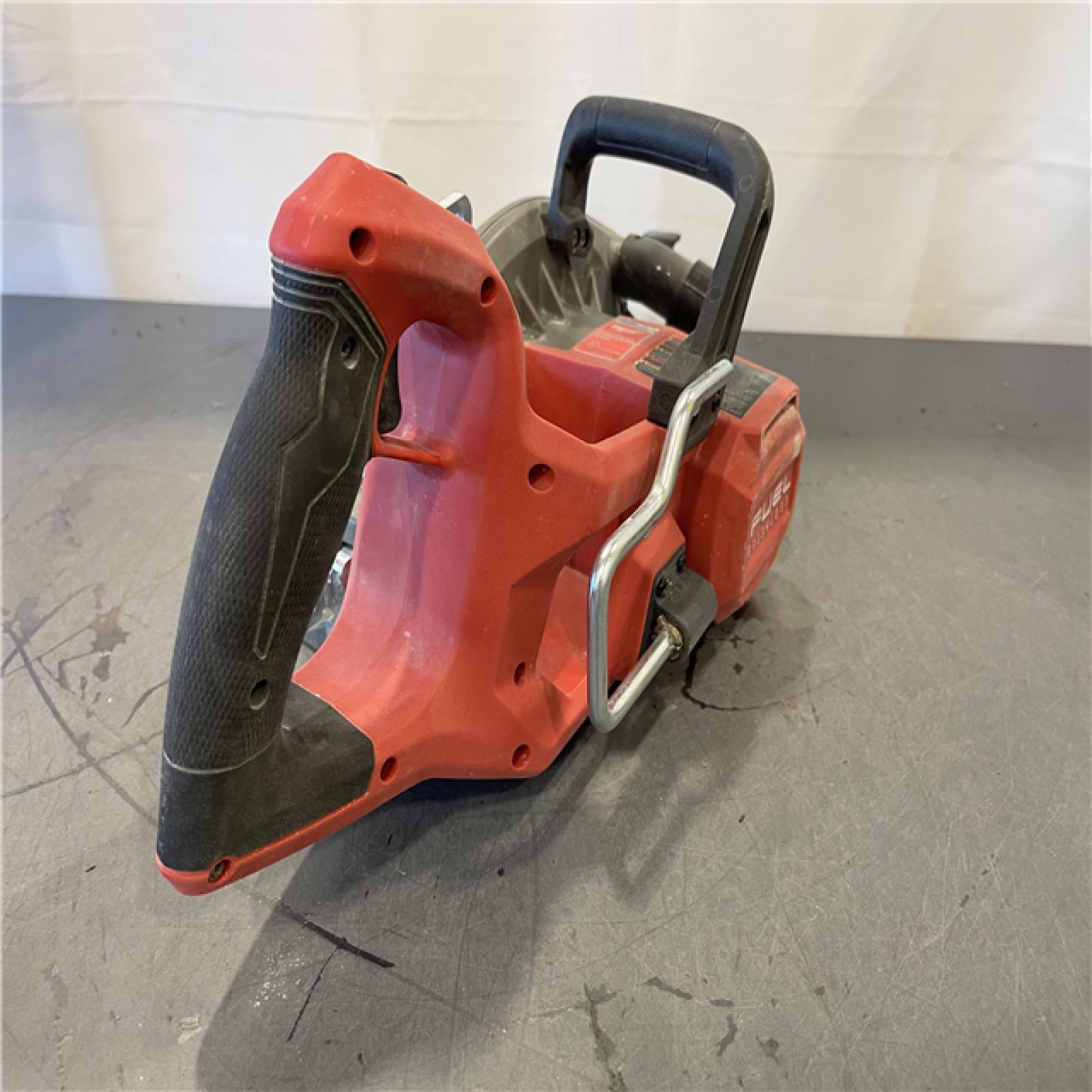 AS-IS - MILWAUKEE M18 FUEL 18V Lithium-Ion Cordless 7-1/4 in. Rear Handle Circular Saw