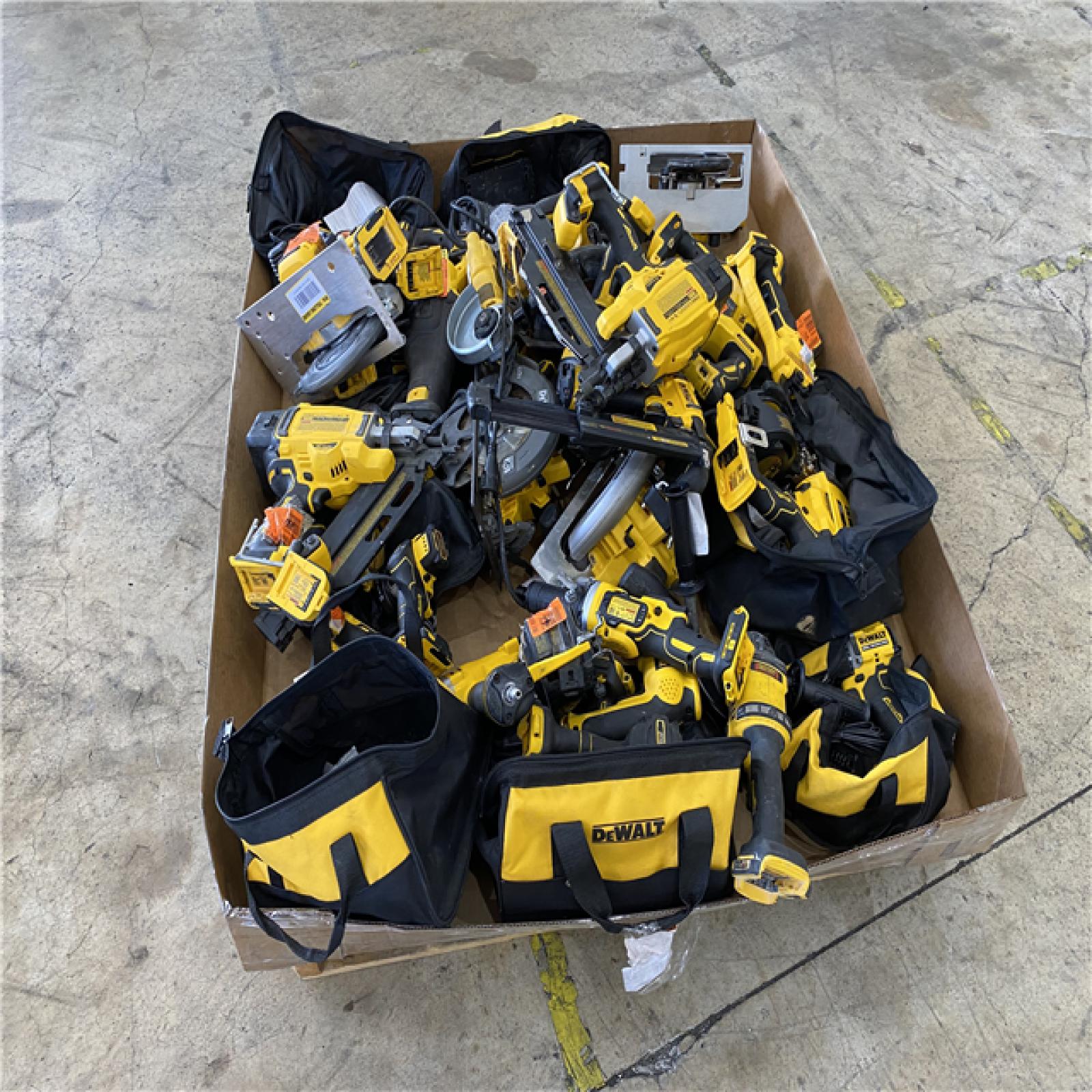 Houston Location AS IS - Tool Pallet
