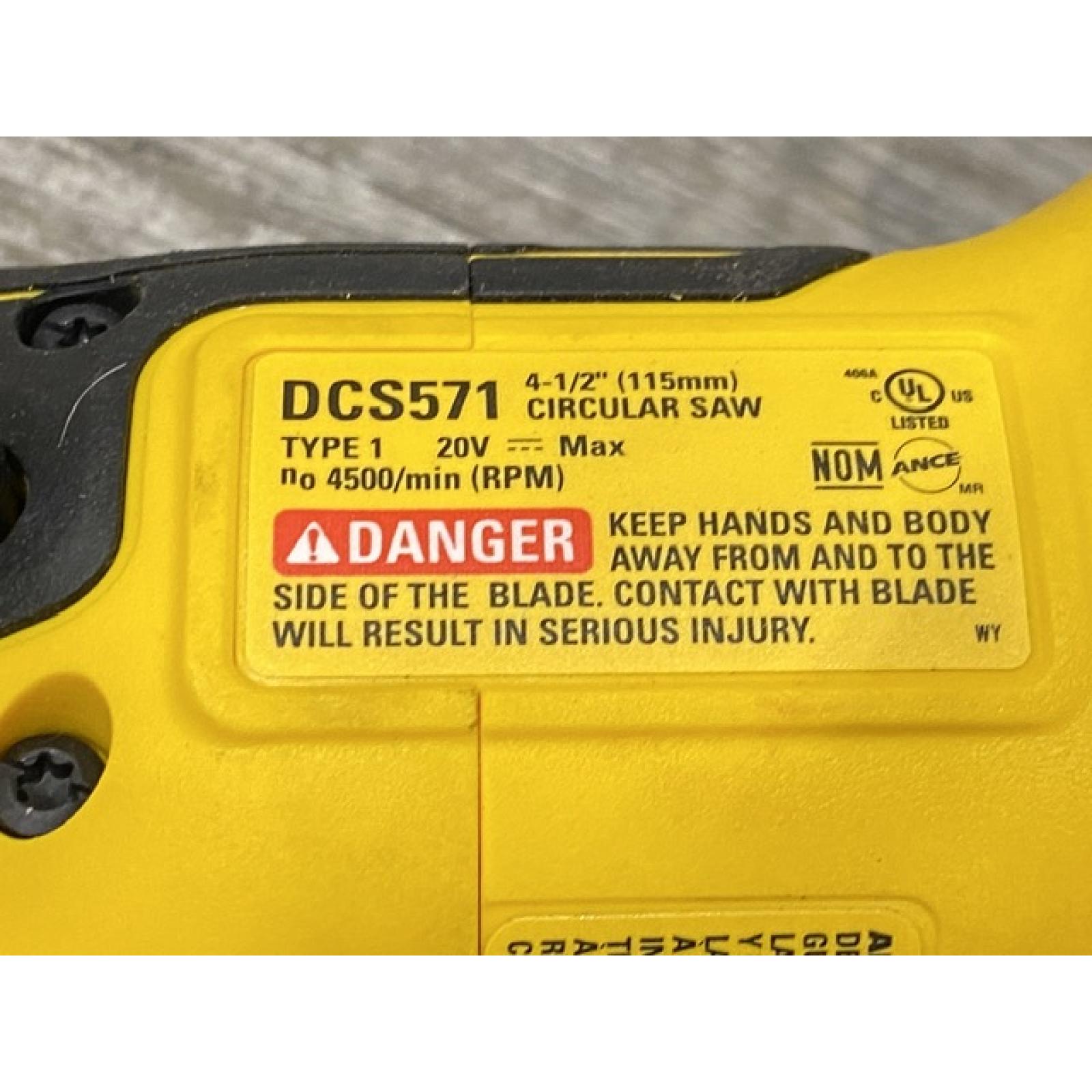 AS-IS DEWALT ATOMIC 20V MAX Cordless Brushless 4-1/2 in. Circular Saw (Tool Only)