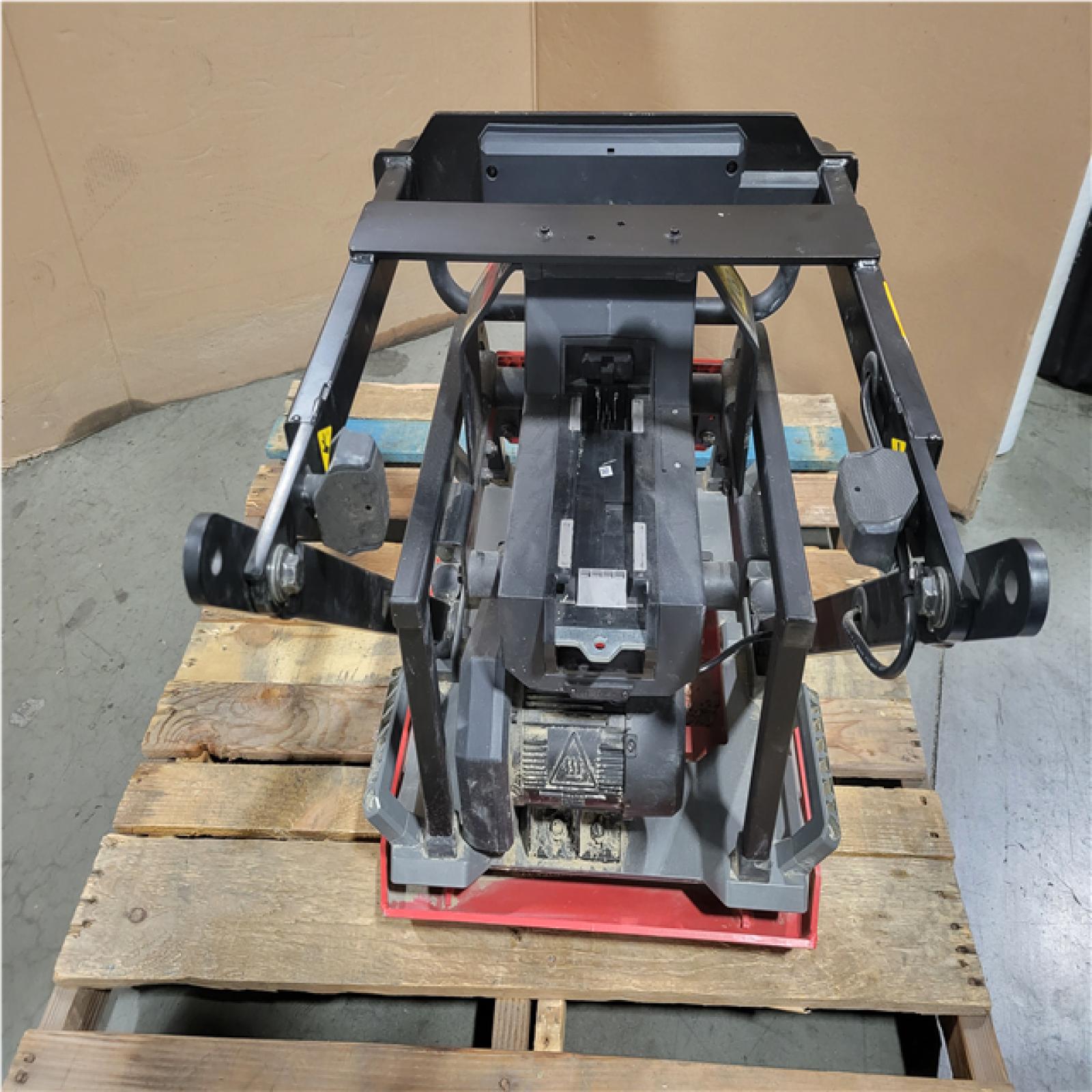 CALIFORNIA AS-IS MILWAUKEE MX FUEL PLATE COMPACTOR