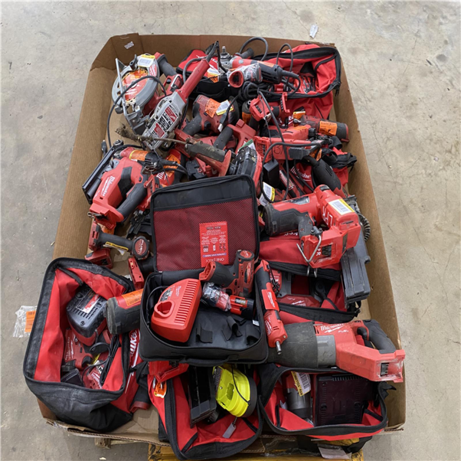 Houston Location AS IS - Tool Pallet