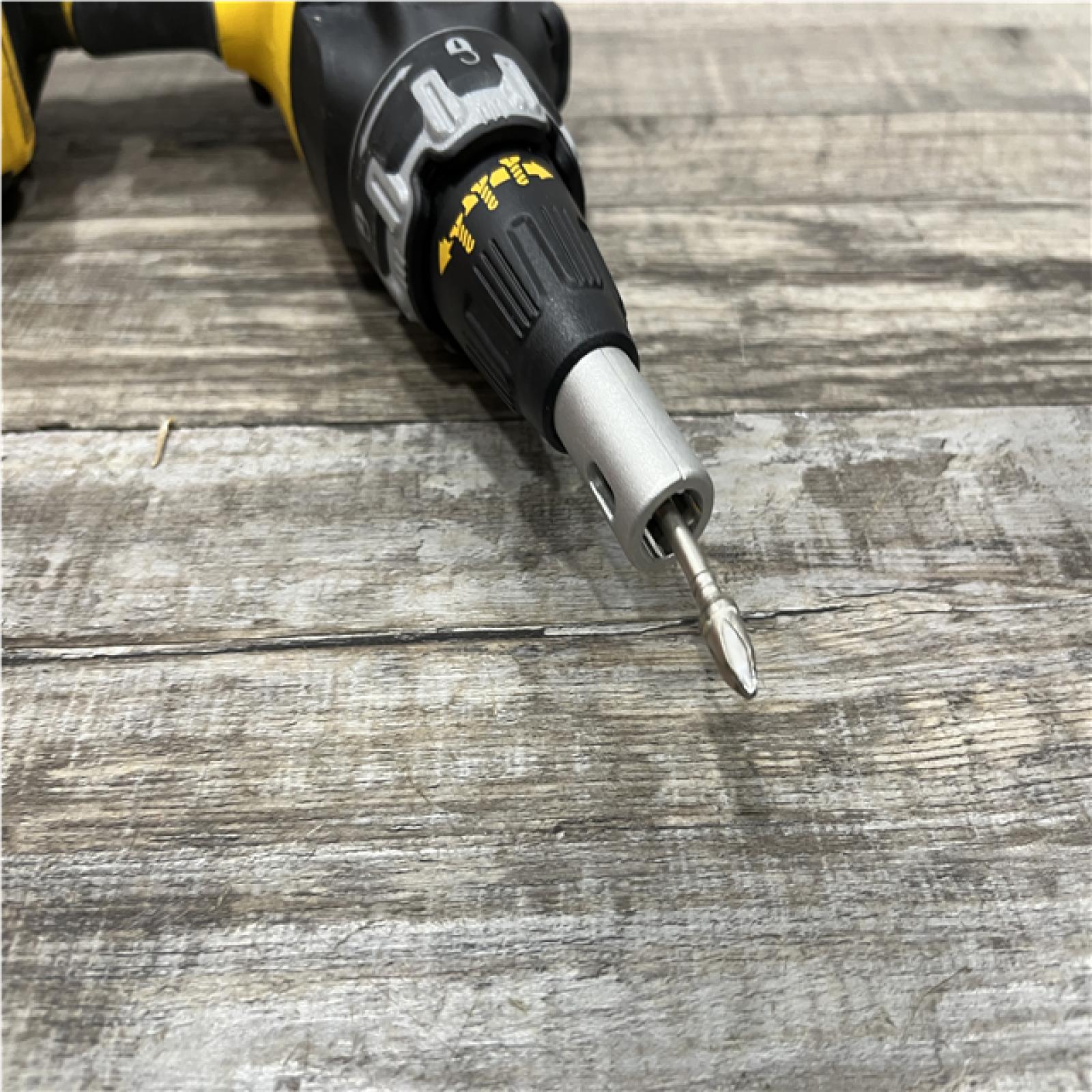 AS-IS DEWALT 20V MAX Cordless Brushless Screw Gun Kit